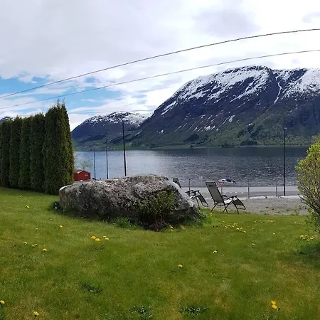 Jolster - View