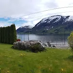 Jolster - View